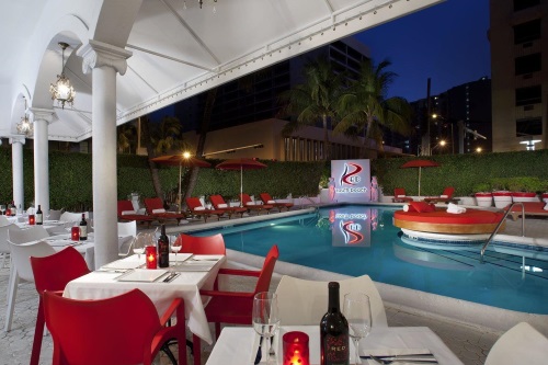 Red South Beach zwembad